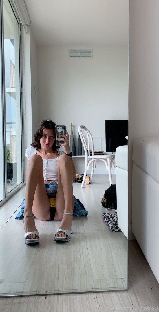 Photo by lil_ann3frank published on May 22,2023 21:33:24 - BestThots