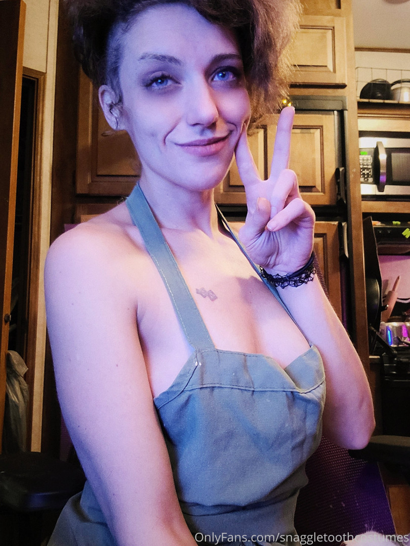 Photo by snaggletoothcostumes published on May 17,2023 21:06:59 - BestThots
