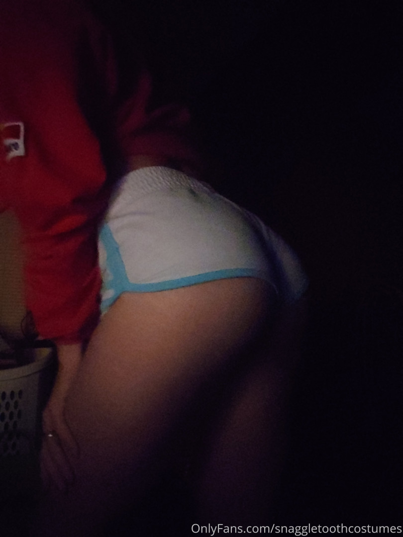 Photo by snaggletoothcostumes published on May 17,2023 21:11:30 - BestThots