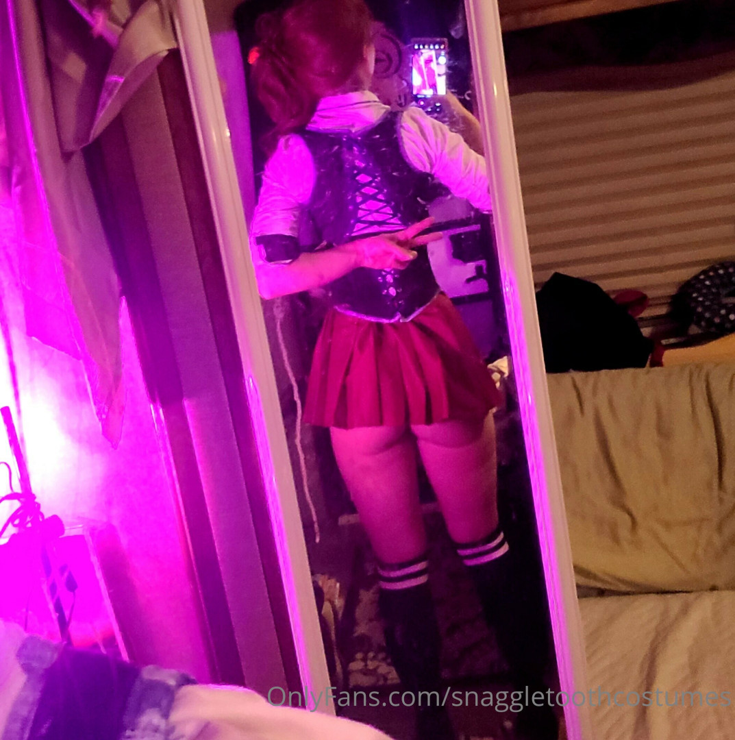 Photo by snaggletoothcostumes published on May 17,2023 21:13:26 - BestThots