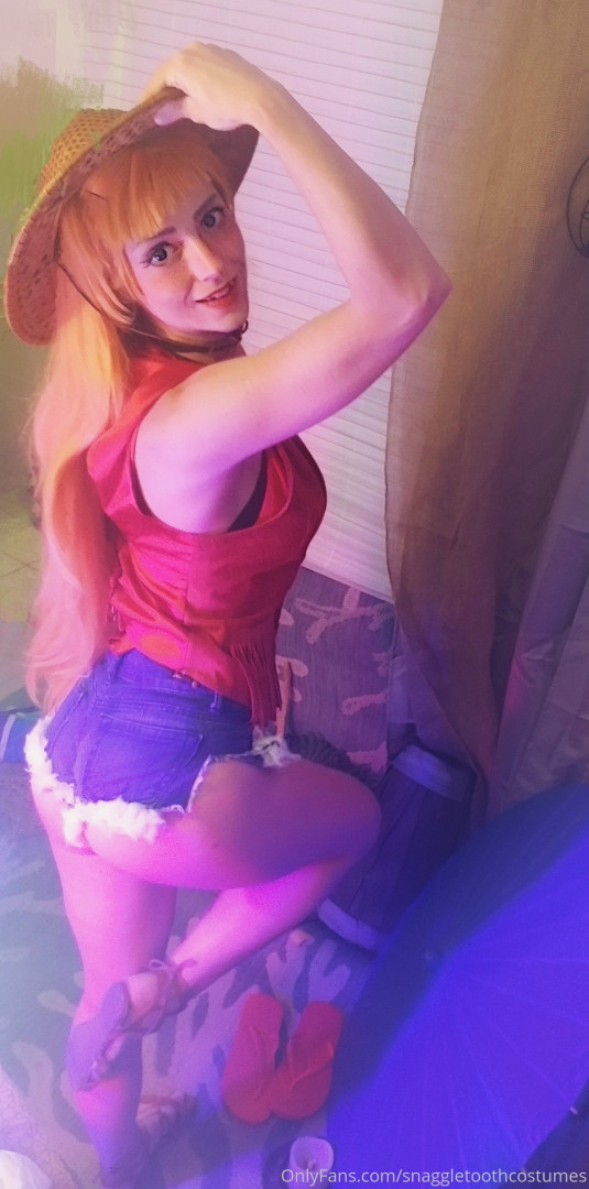 Photo by snaggletoothcostumes published on May 17,2023 21:17:58 - BestThots