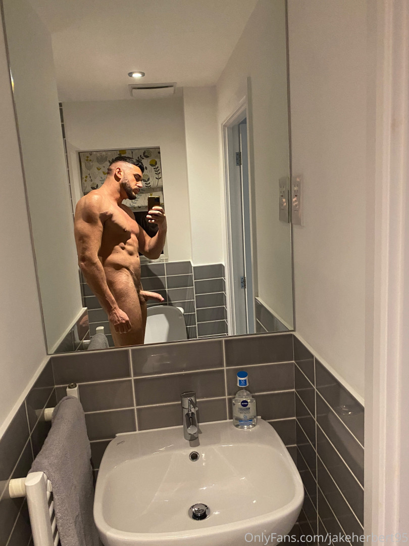 Photo by jakeherbert95 published on May 25,2023 04:34:22 - BestThots