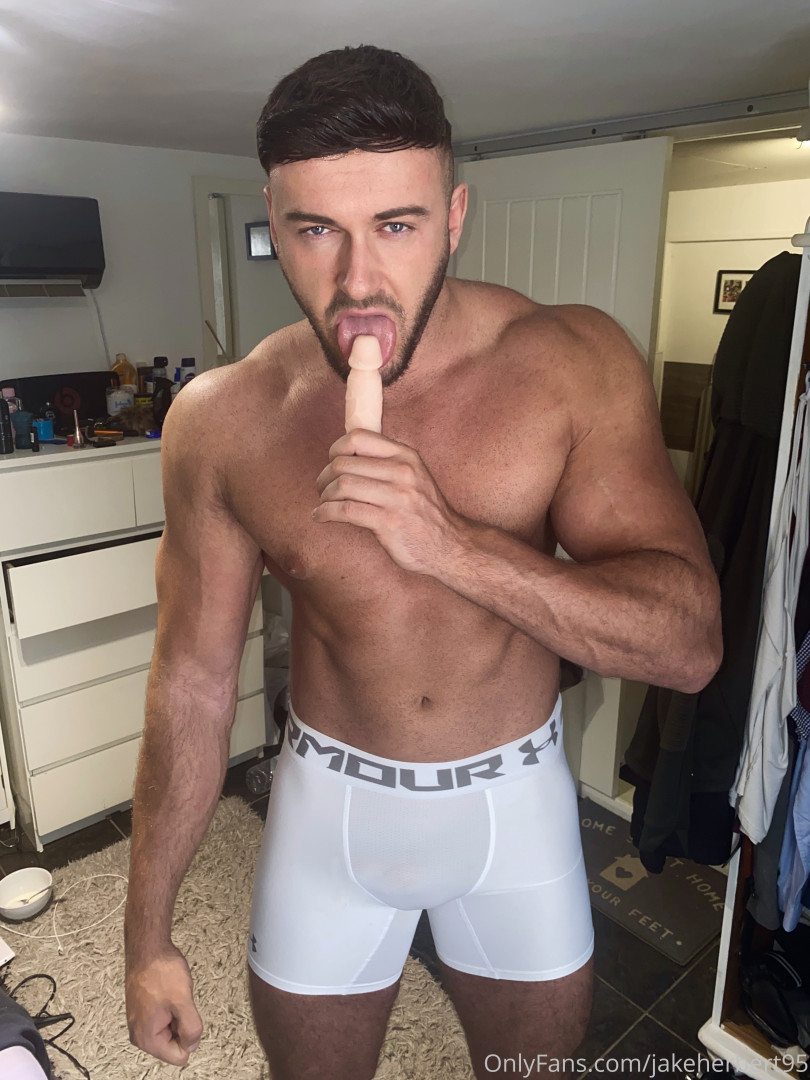 Photo by jakeherbert95 published on May 25,2023 04:34:50 - BestThots