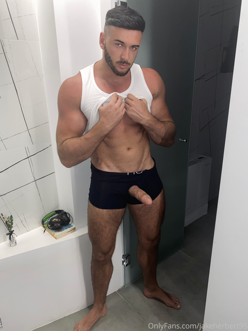 Photo by jakeherbert95 published on May 25,2023 04:36:24 - BestThots