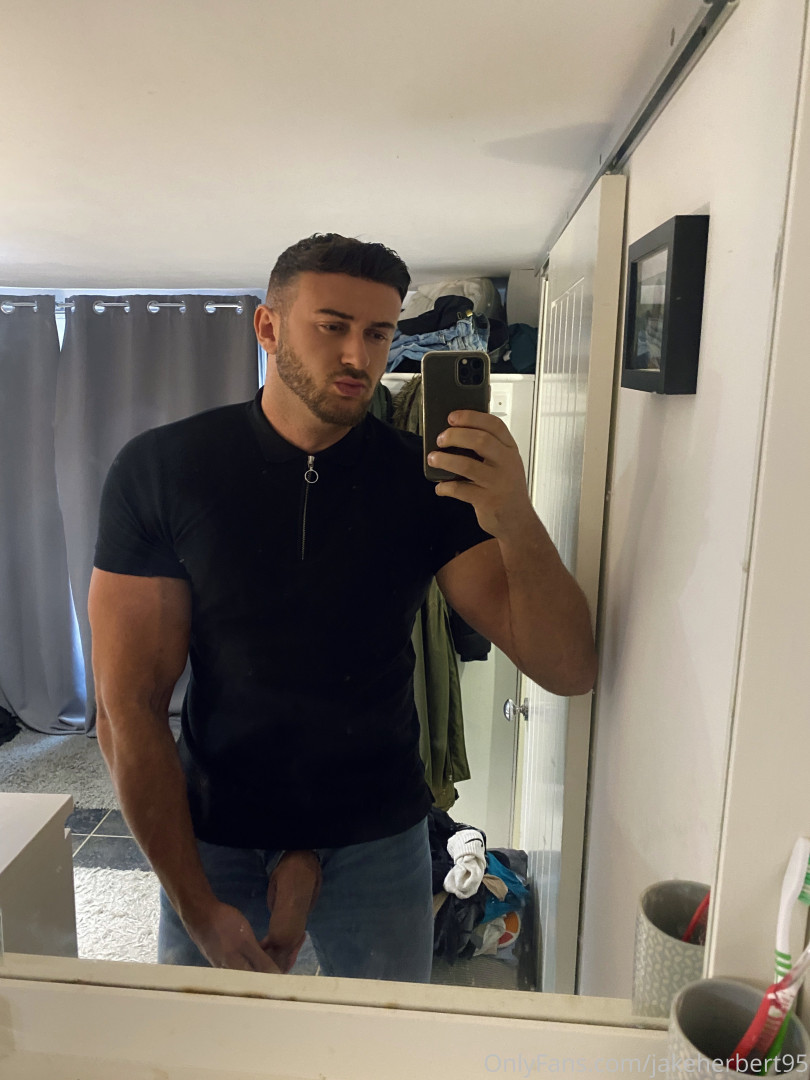 Photo by jakeherbert95 published on May 25,2023 04:37:31 - BestThots