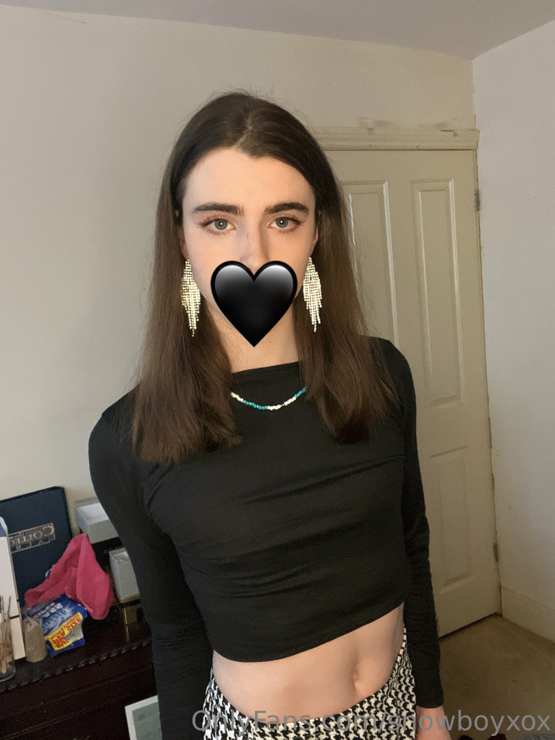 Photo by snowboyxox published on June 1,2023 11:09:24 - BestThots