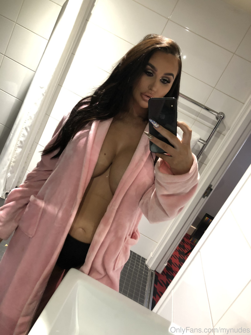 Photo by mynudes published on October 14,2023 00:59:08 - BestThots