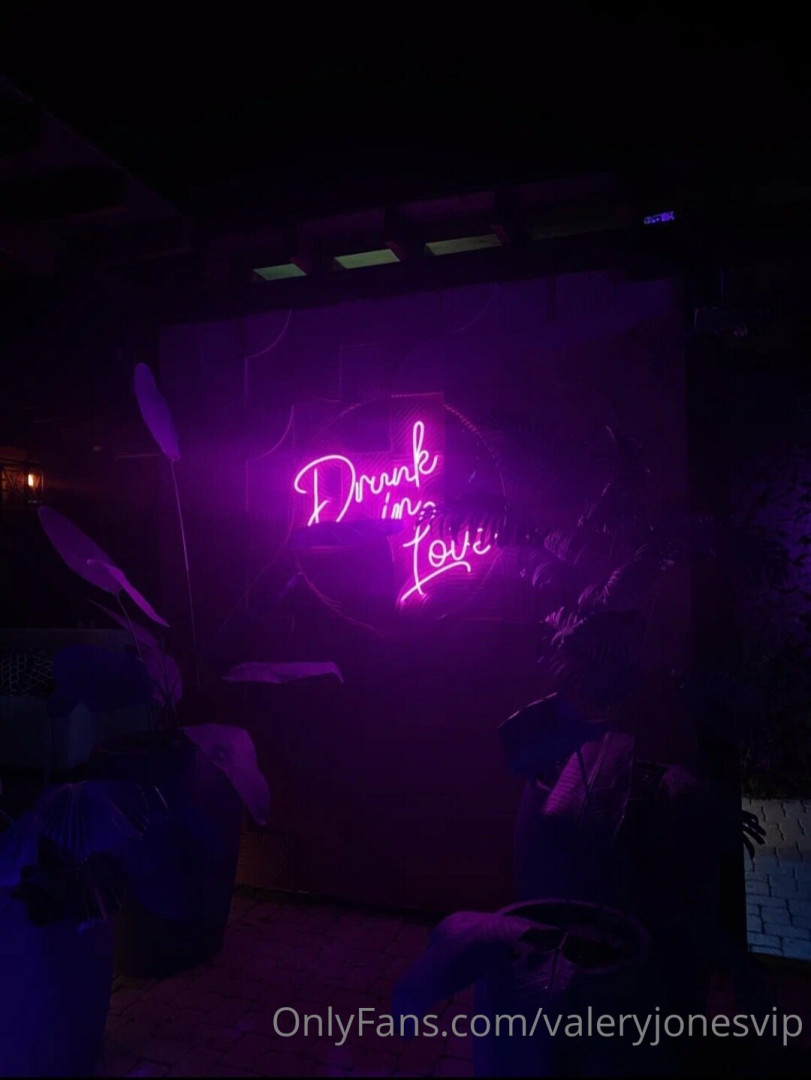 Photo by valeryjonesvip published on May 16,2023 06:48:38 - BestThots