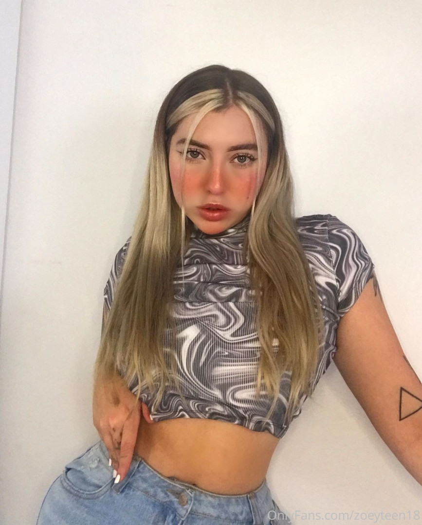 Photo by zoeyteen18 published on October 16,2023 09:25:36 - BestThots