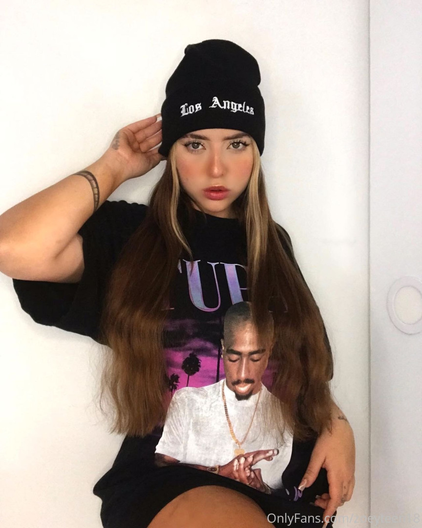 Photo by zoeyteen18 published on October 16,2023 09:49:03 - BestThots
