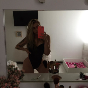 zoeyteen18 #6984041