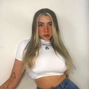 zoeyteen18 #6986494