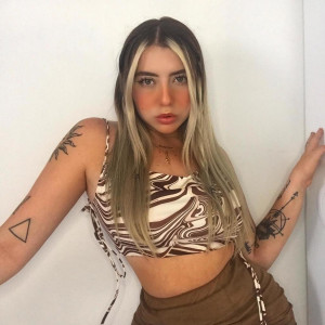 zoeyteen18 #6986587