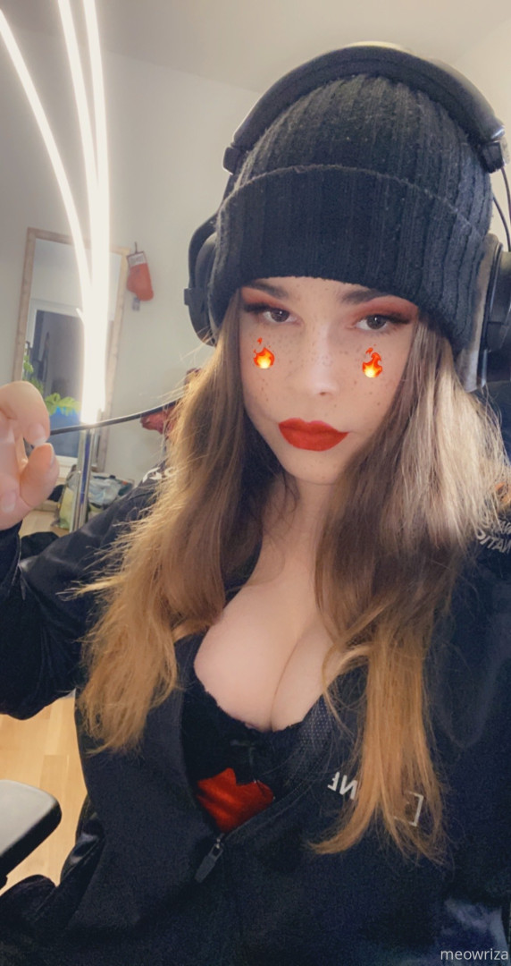 Photo by meowriza published on October 16,2023 08:17:07 - BestThots
