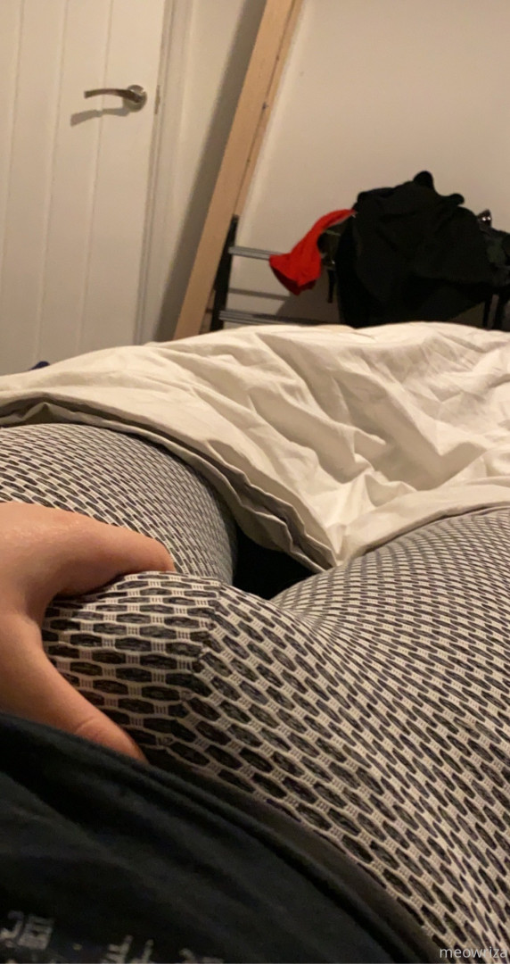 Photo by meowriza published on October 16,2023 08:42:20 - BestThots