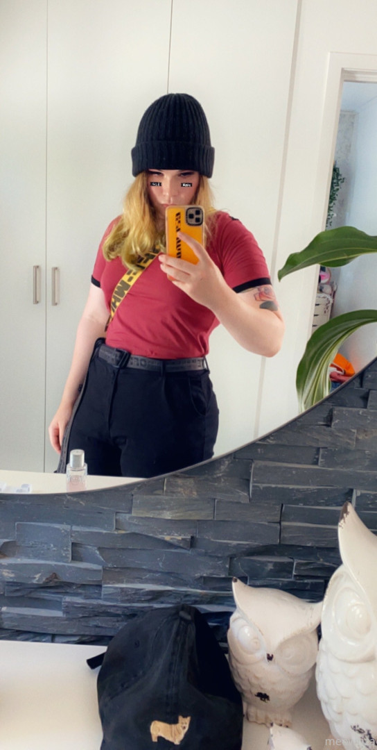 Photo by meowriza published on October 16,2023 08:54:30 - BestThots