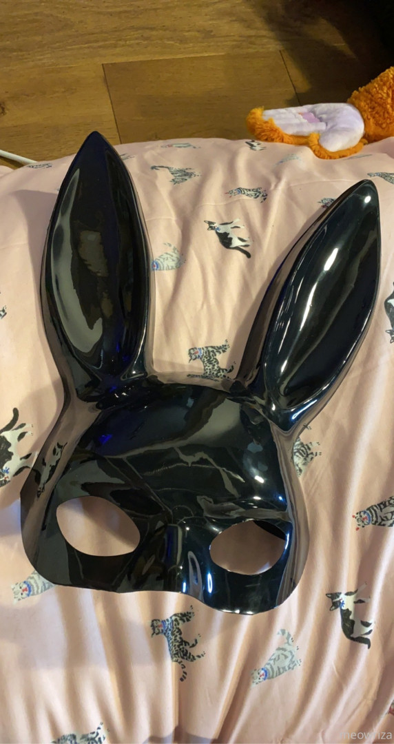 Photo by meowriza published on October 16,2023 09:00:56 - BestThots