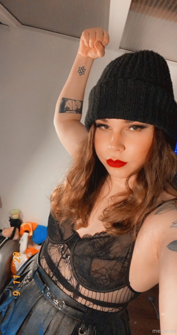 Photo by meowriza published on October 16,2023 09:42:07 - BestThots