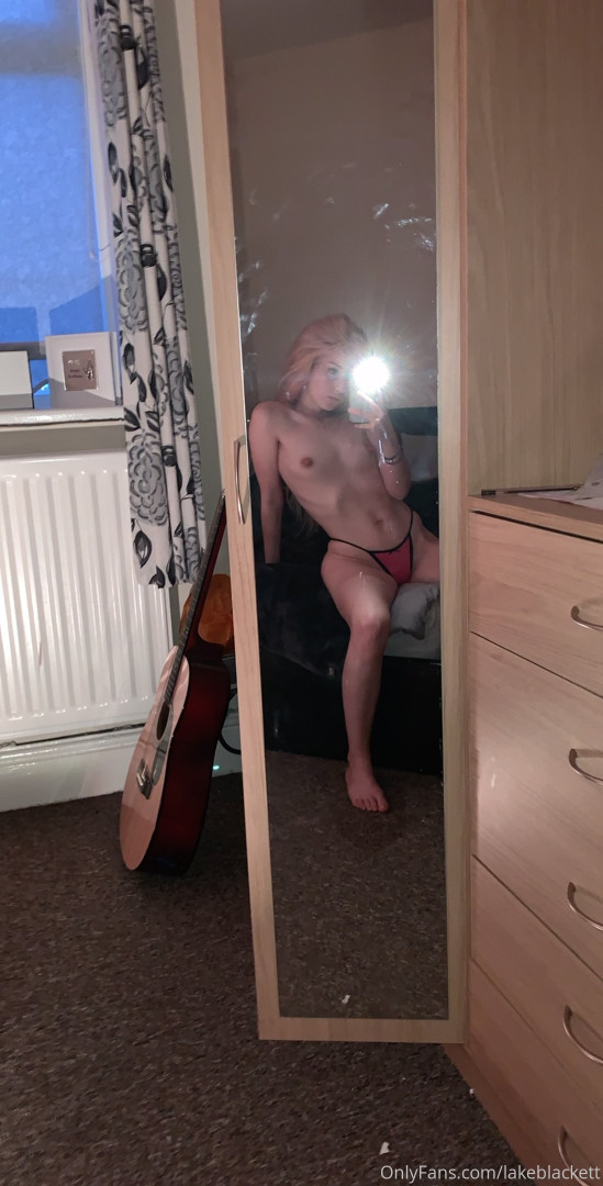 Photo by lakeblackett published on October 16,2023 15:09:54 - BestThots