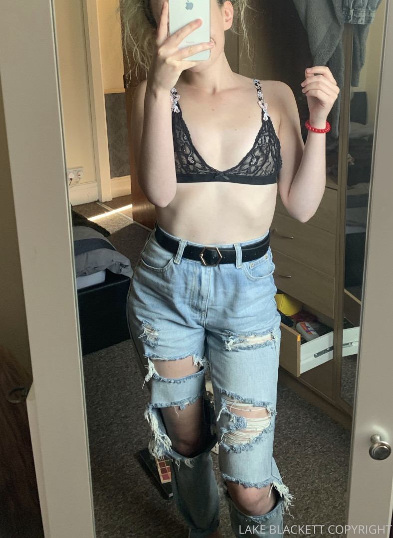 Photo by lakeblackett published on October 16,2023 15:28:20 - BestThots