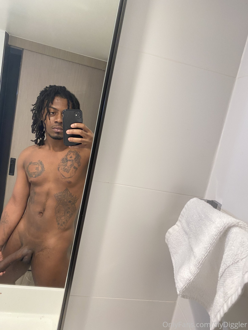 Photo by slyis220 published on May 17,2023 22:16:21 - BestThots