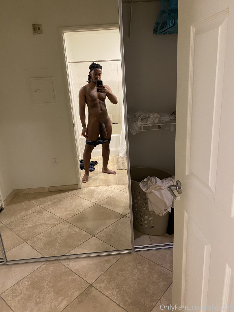 Photo by slyis220 published on May 17,2023 22:16:29 - BestThots