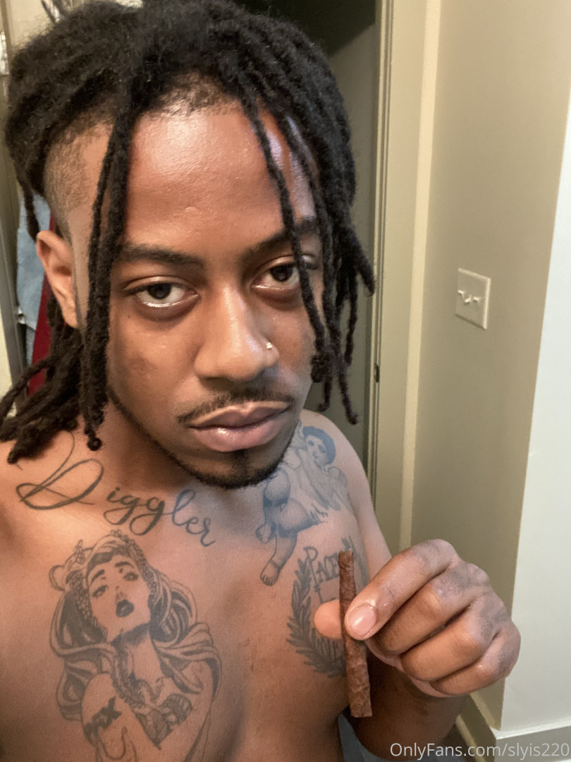 Photo by slyis220 published on May 17,2023 22:17:07 - BestThots