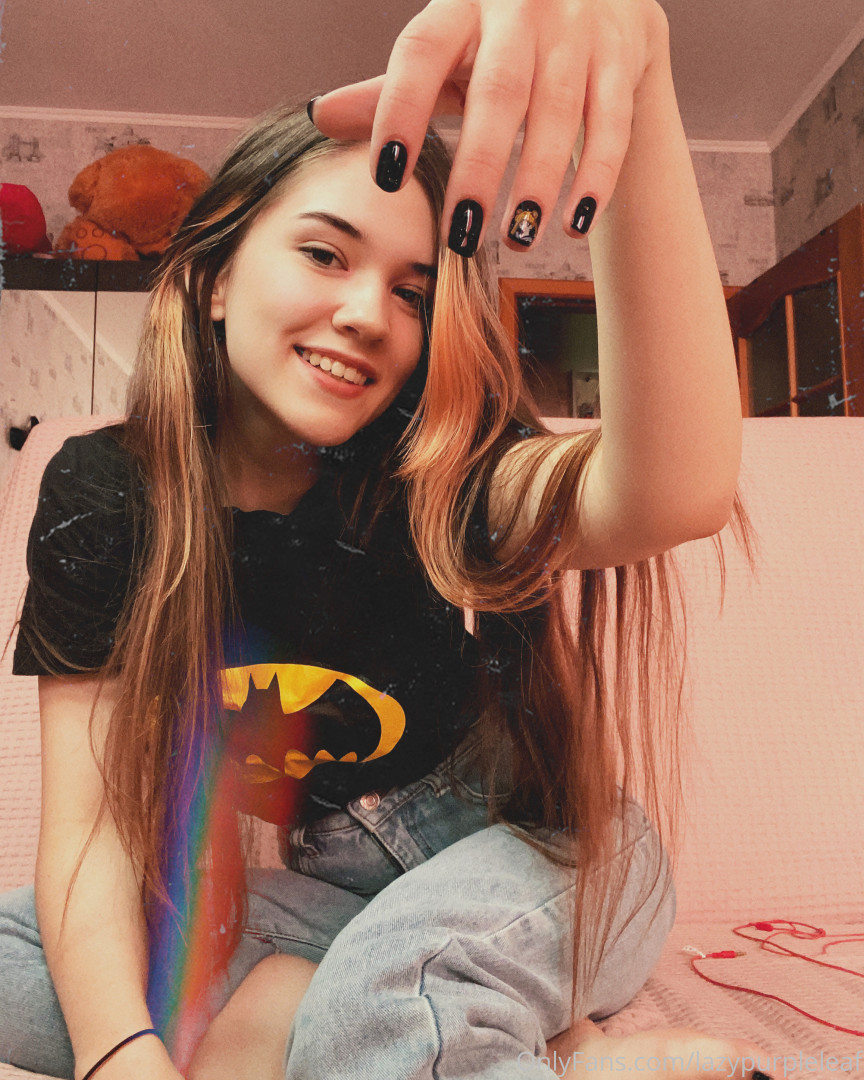 Photo by lazylittleleaf published on October 12,2023 01:02:03 - BestThots