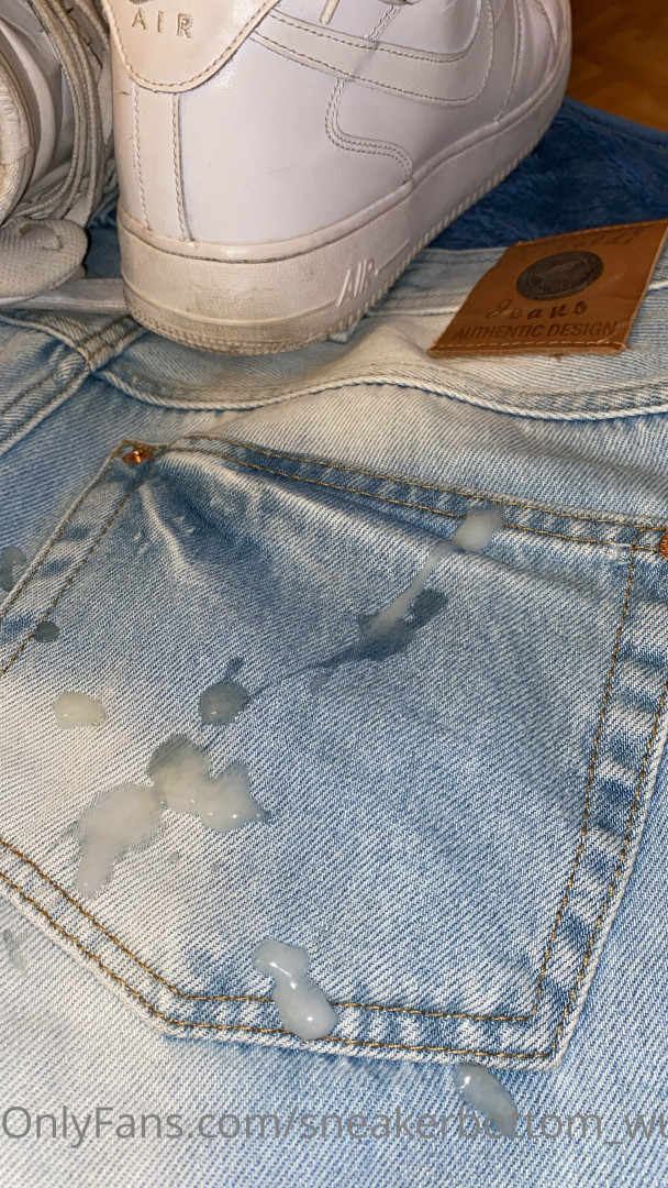 Photo by sneakerbottom_wue published on May 17,2023 21:00:00 - BestThots