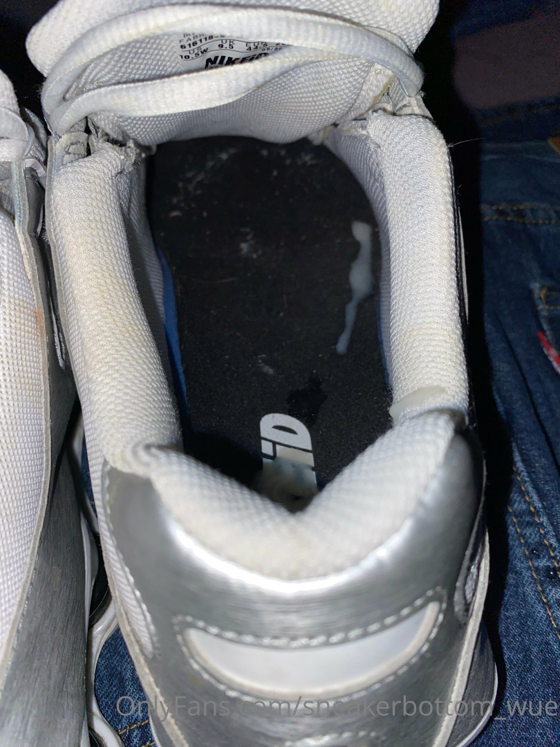 Photo by sneakerbottom_wue published on May 17,2023 21:00:05 - BestThots