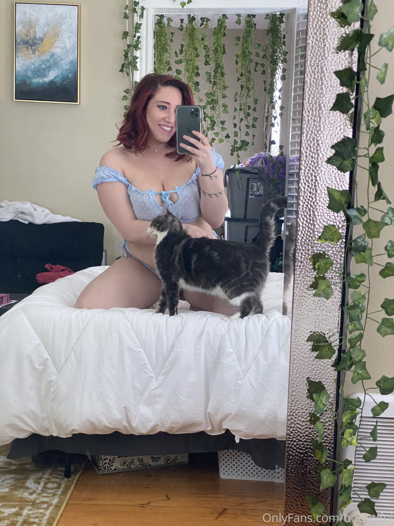 Photo by jaimeleecomedy published on August 7,2023 13:50:00 - BestThots