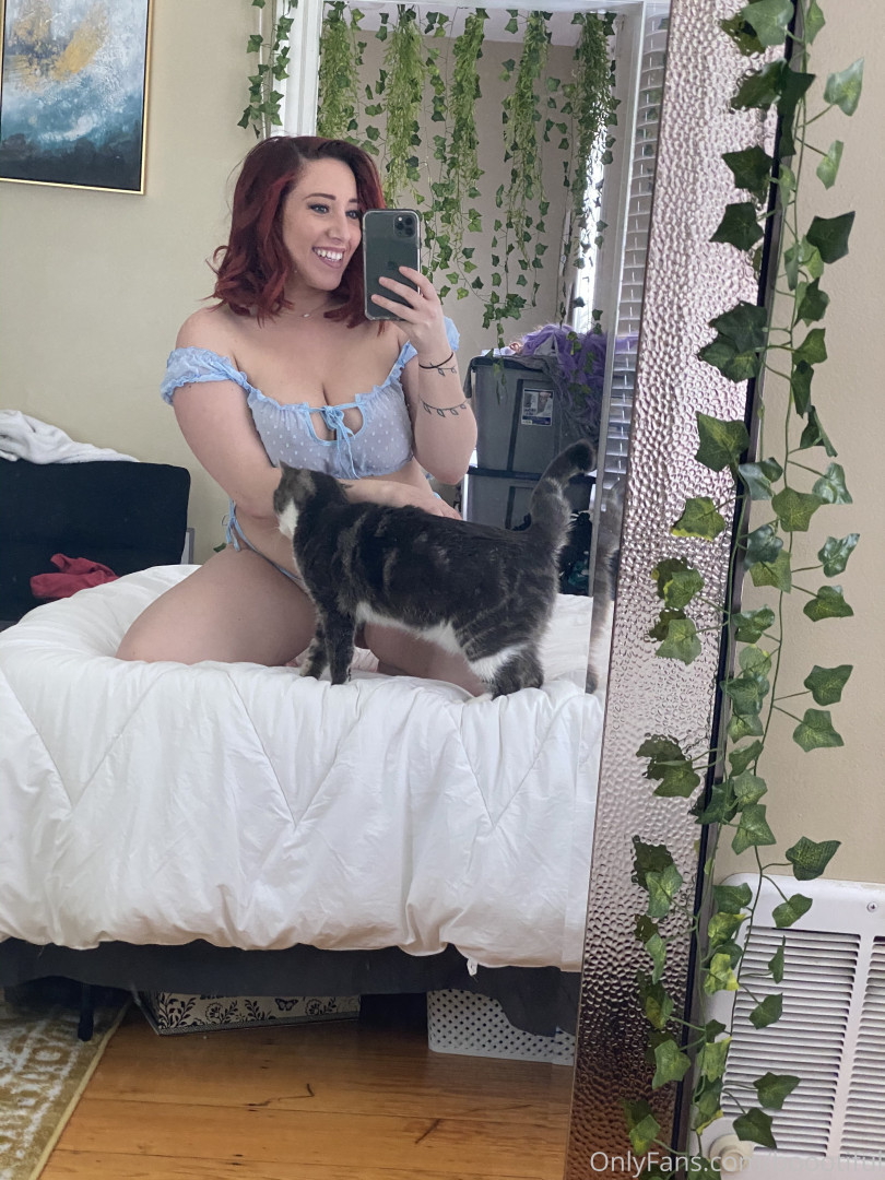Photo by jaimeleecomedy published on August 7,2023 13:59:28 - BestThots