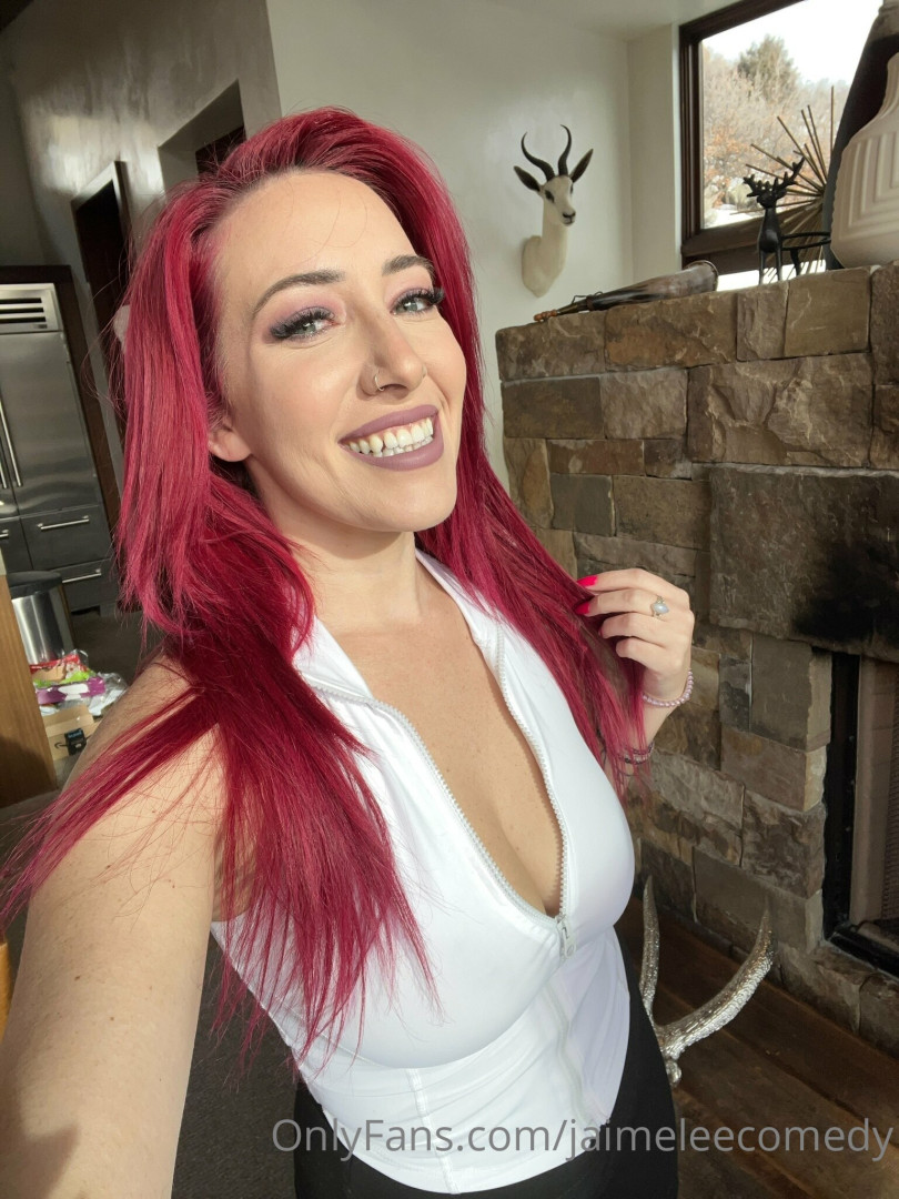 Photo by jaimeleecomedy published on August 7,2023 14:22:05 - BestThots