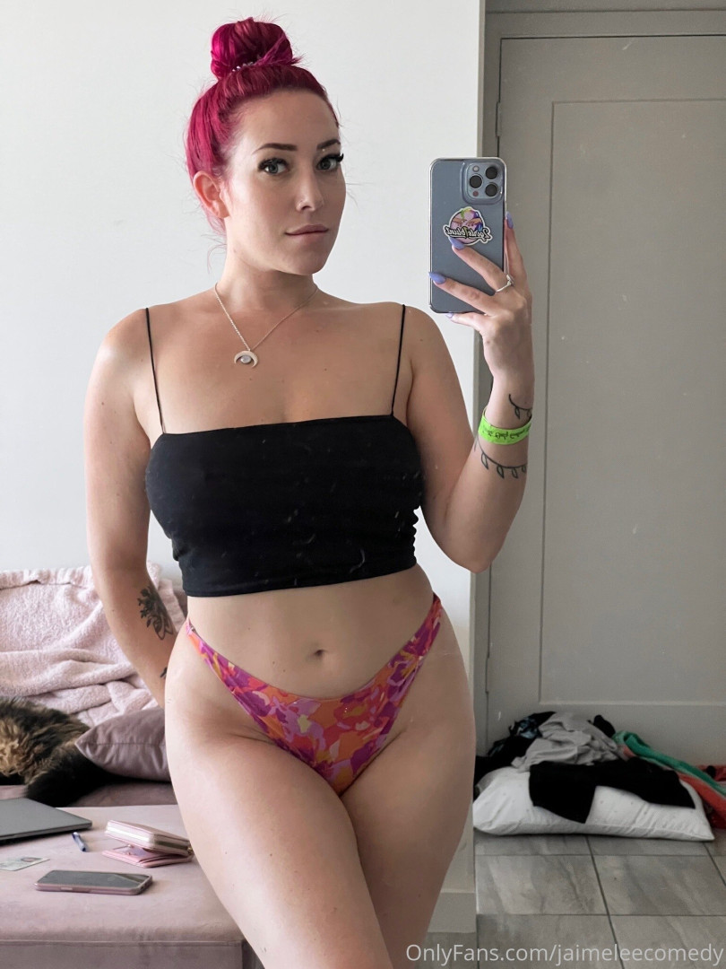 Photo by jaimeleecomedy published on August 7,2023 14:26:49 - BestThots