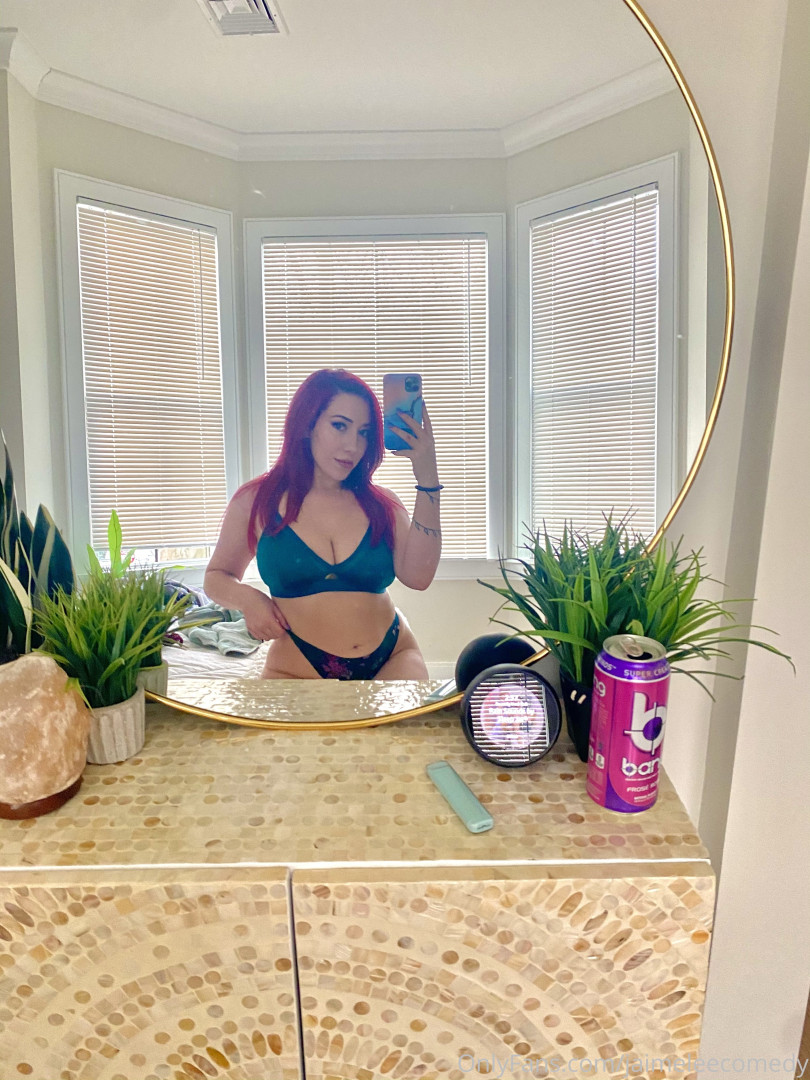 Photo by jaimeleecomedy published on August 7,2023 14:29:45 - BestThots