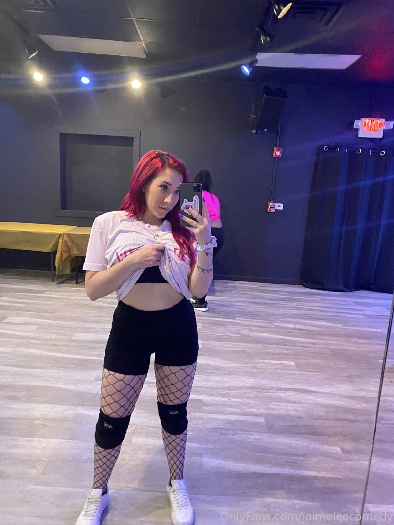 Photo by jaimeleecomedy published on August 7,2023 14:30:53 - BestThots