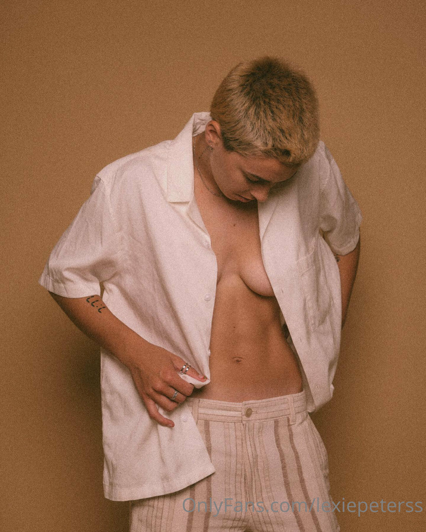 Photo by lexiepeterss published on October 11,2023 13:22:55 - BestThots