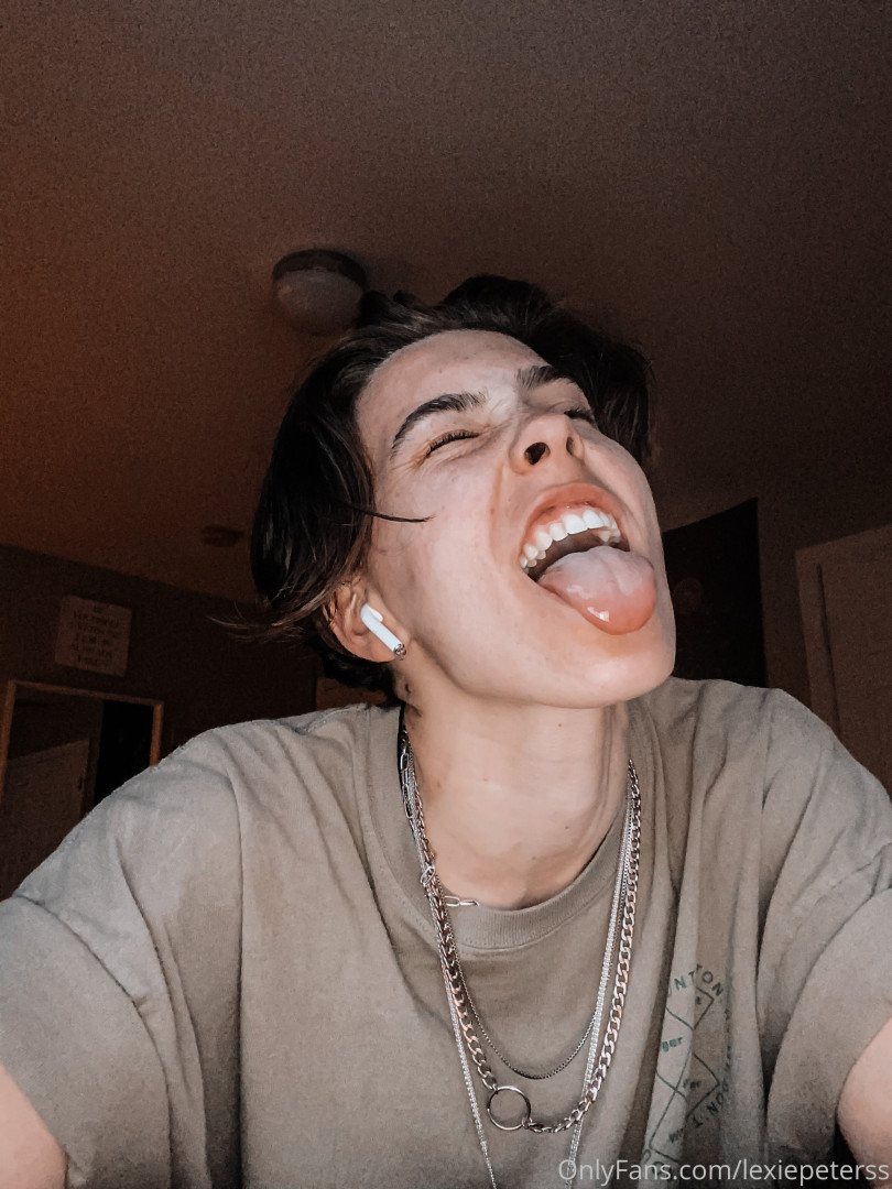 Photo by lexiepeterss published on October 11,2023 15:09:43 - BestThots