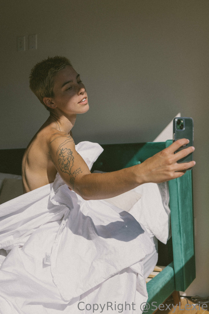 Photo by lexiepeterss published on October 11,2023 15:15:56 - BestThots