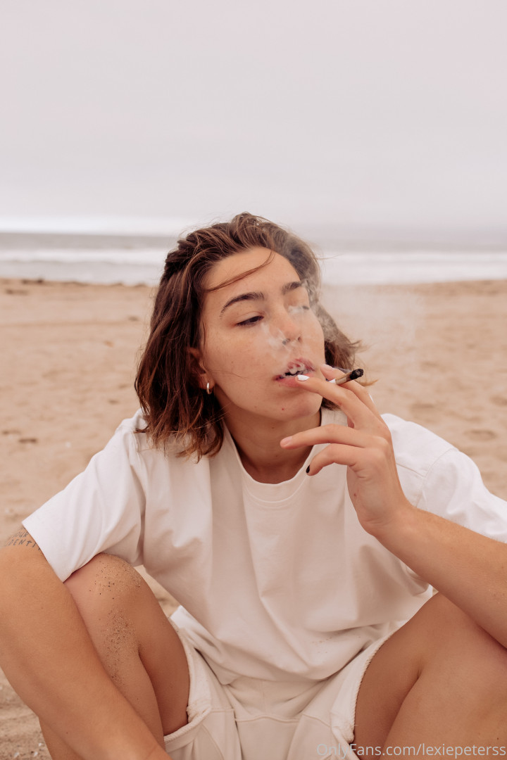 Photo by lexiepeterss published on October 11,2023 15:22:08 - BestThots