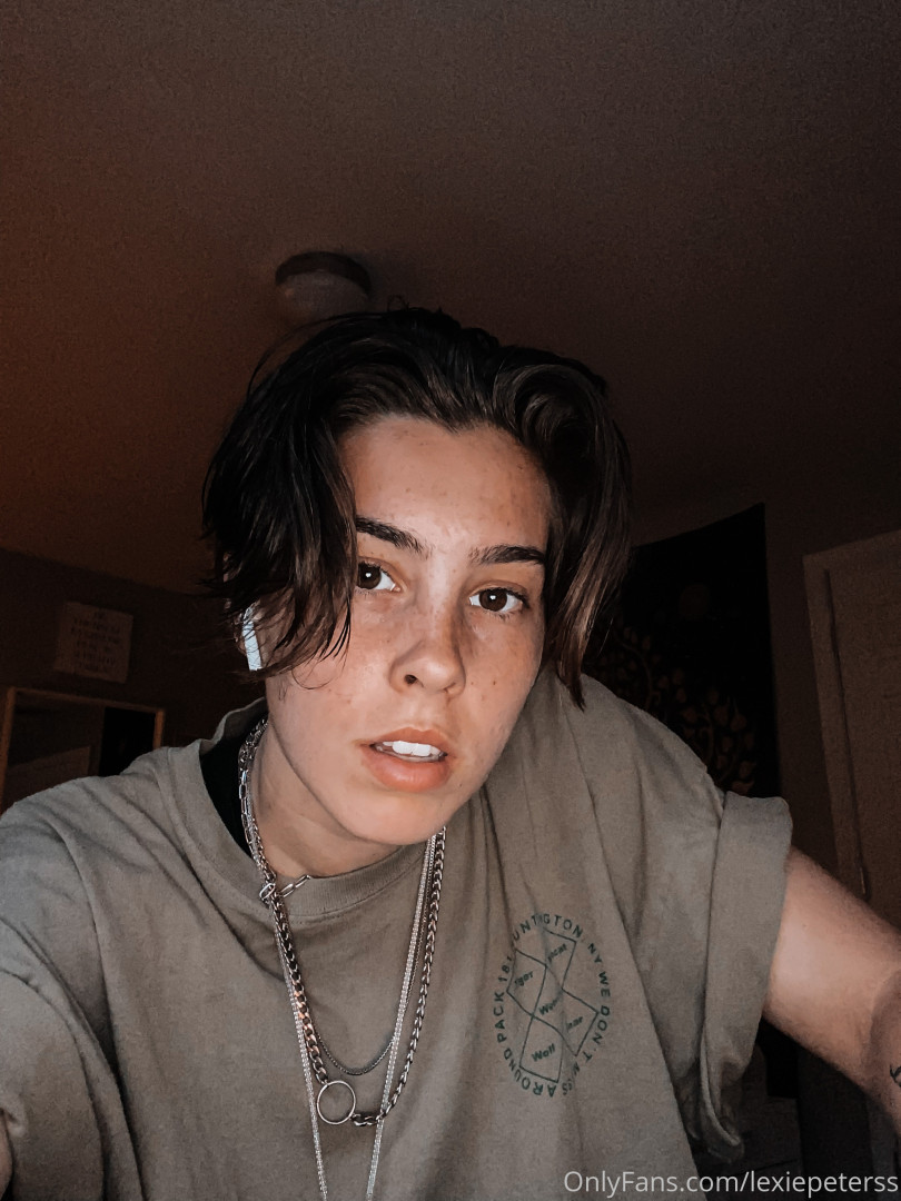 Photo by lexiepeterss published on October 11,2023 17:12:12 - BestThots