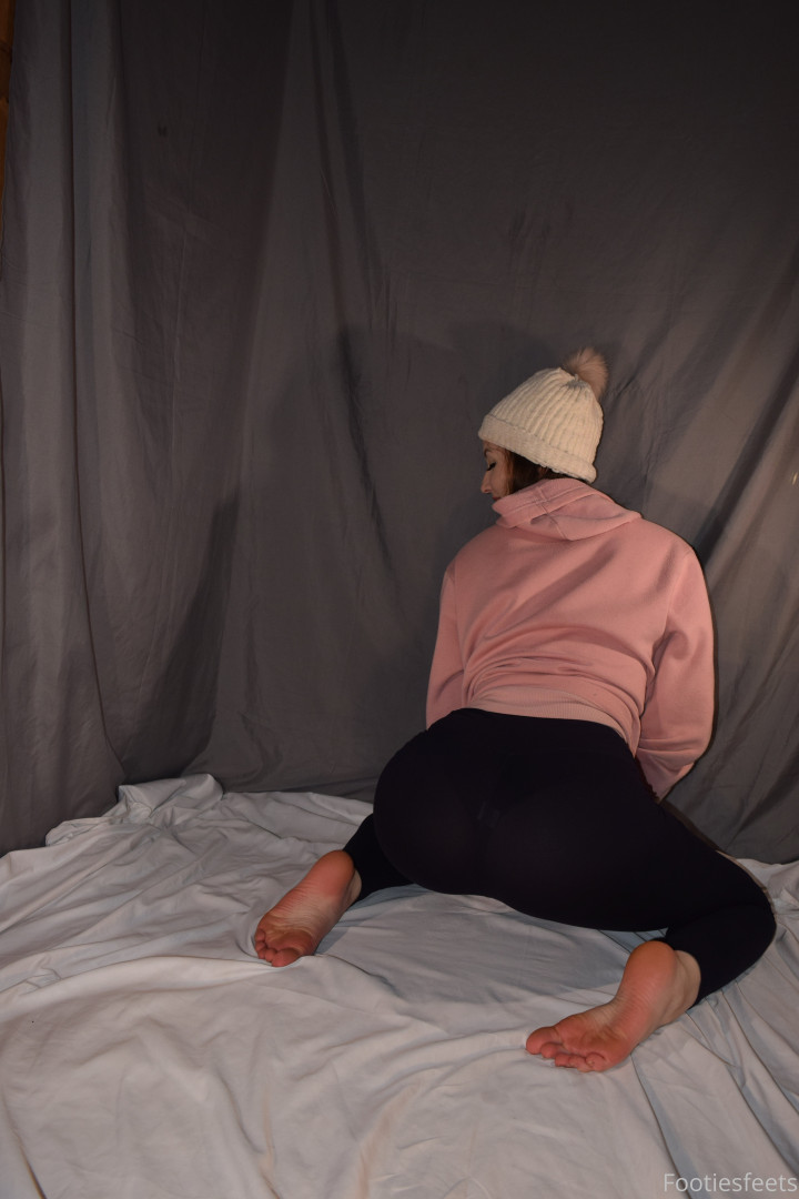 Photo by footiesfeets published on January 15,2024 03:29:43 - BestThots