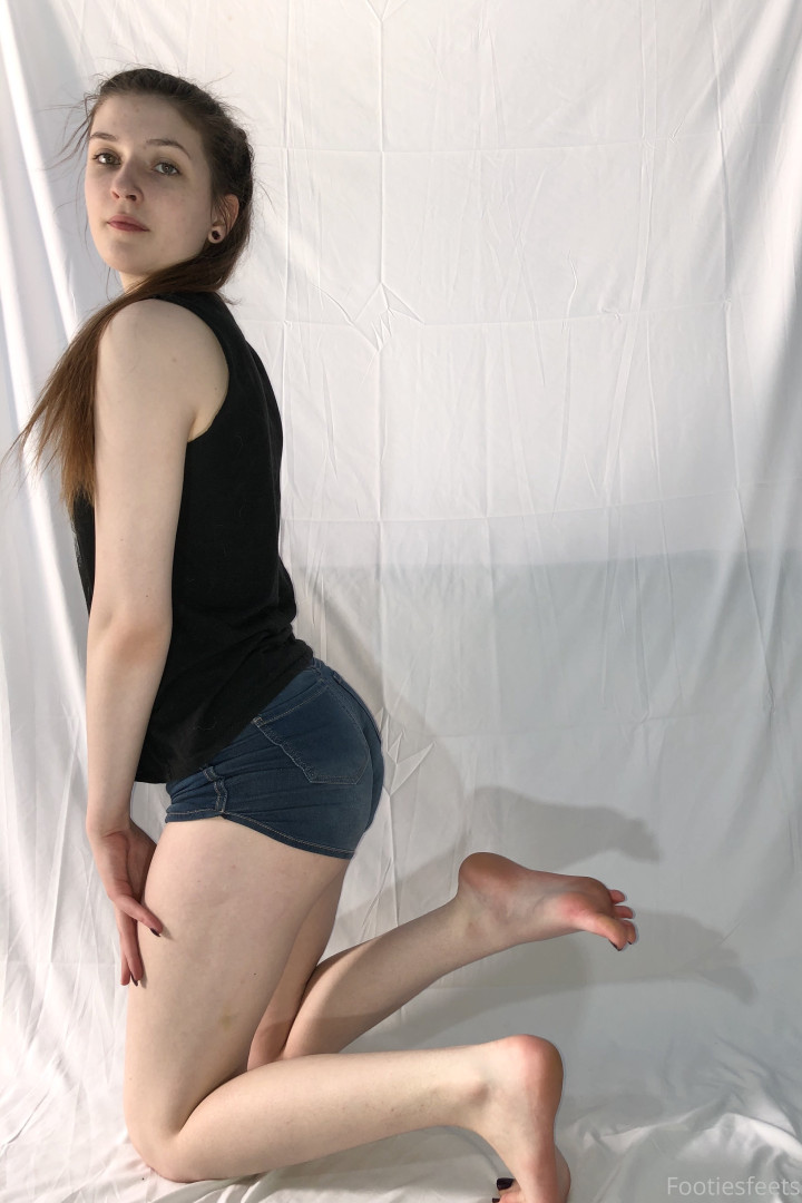 Photo by footiesfeets published on January 15,2024 03:32:49 - BestThots