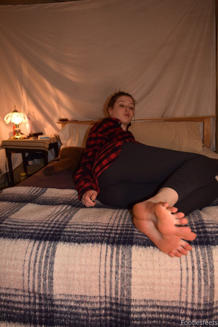 Photo by footiesfeets published on January 15,2024 03:37:19 - BestThots