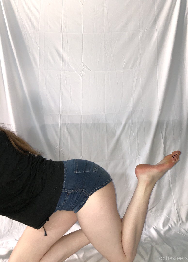 Photo by footiesfeets published on January 15,2024 03:37:46 - BestThots