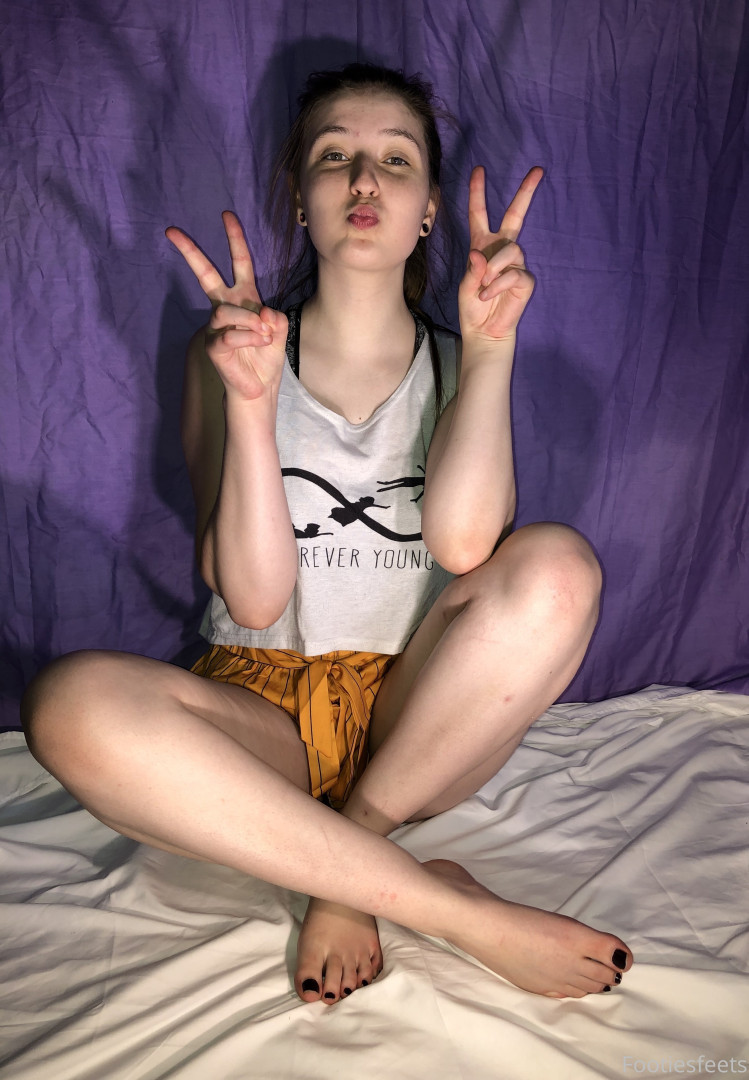 Photo by footiesfeets published on January 15,2024 03:38:12 - BestThots