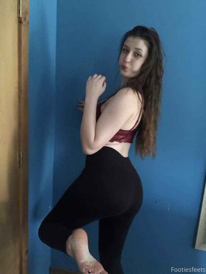 Photo by footiesfeets published on January 15,2024 03:38:46 - BestThots