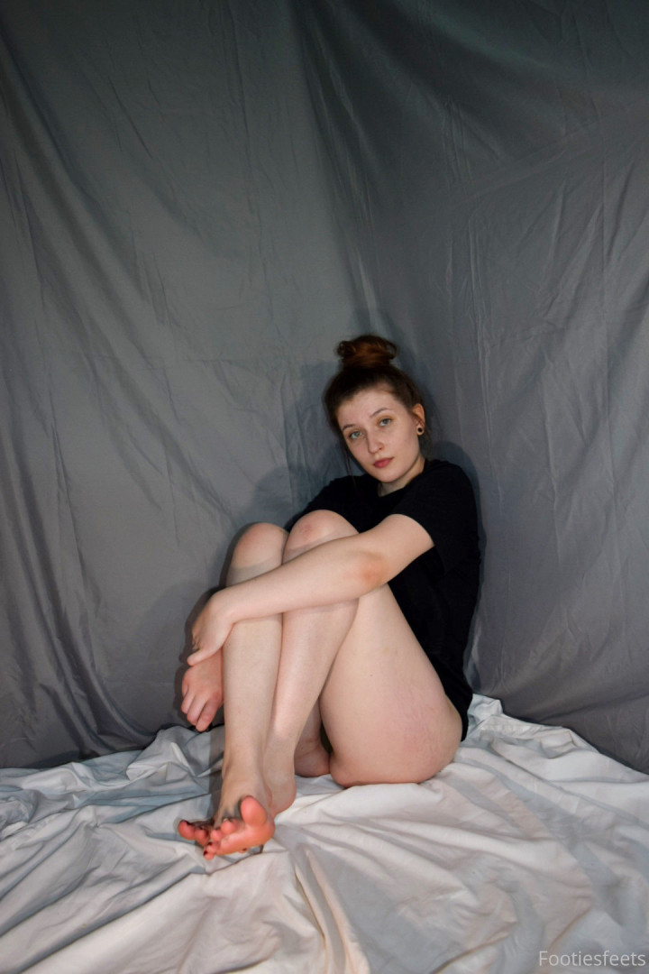 Photo by footiesfeets published on January 15,2024 03:39:35 - BestThots