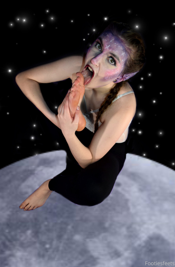 Photo by footiesfeets published on January 15,2024 03:40:02 - BestThots