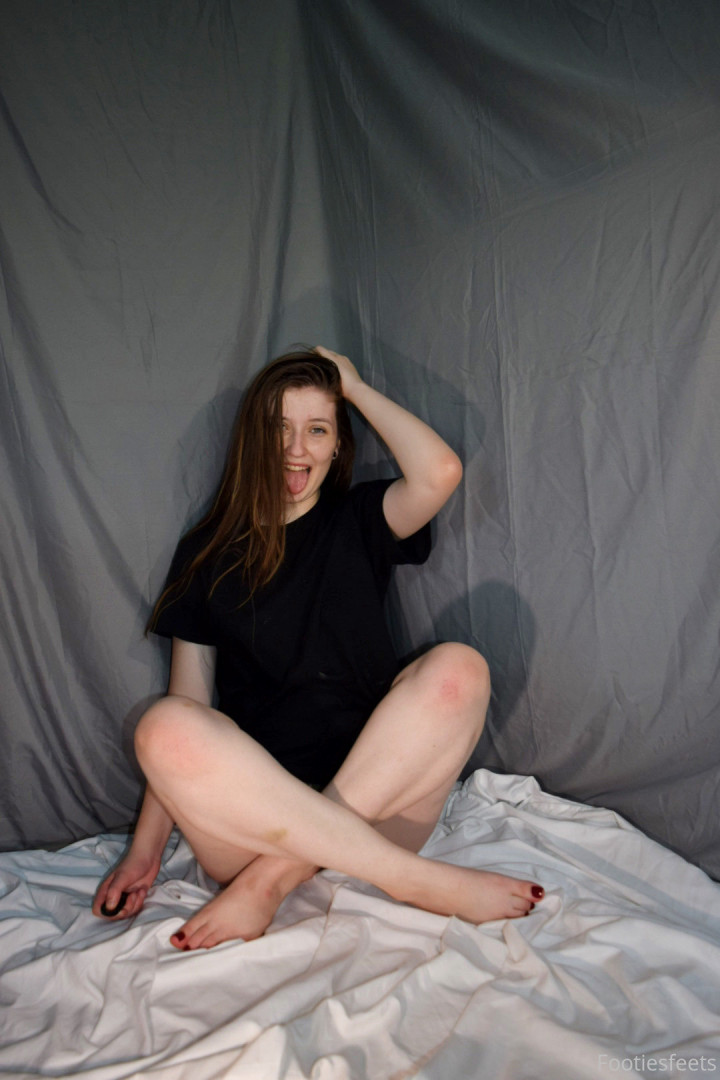 Photo by footiesfeets published on January 15,2024 03:40:51 - BestThots